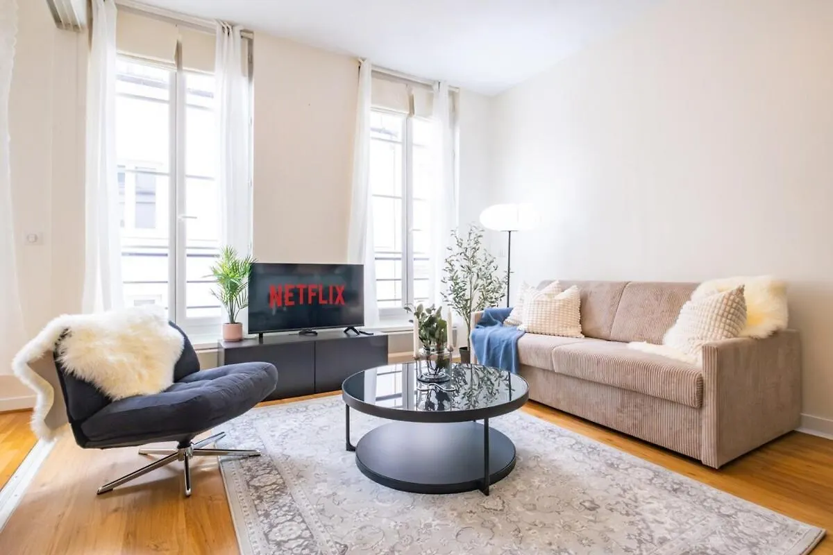 Cozy & Chic In Montorgueil - 4 Guests Apartment Paris